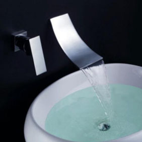 Robinet lavabo contemporain à effet cascade (finition chromée) - Cliquez sur l'image pour la fermer