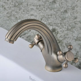 Antique Centerset laiton lavabo robinet T0401A