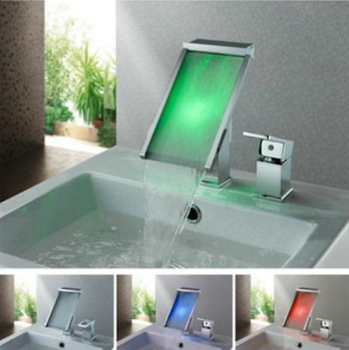 Couleur contemporaine cascade LED lavabo robinet T8002-3