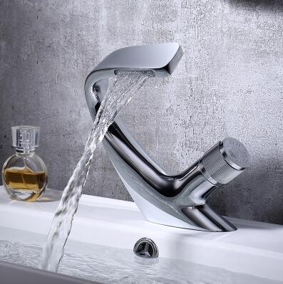 Robinet de Piscine Finition Chromée La Cascade Design Artistique Robinetterie Vasque T0289C - Cliquez sur l'image pour la fermer