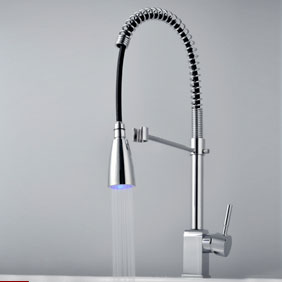 Poignée contemporaine Couleur LED Changement Chrome Centerset pull-out robinet de cuisine T0746