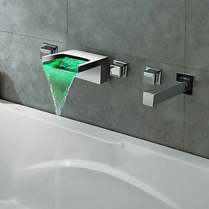 Thermochromique Finition chromée chute d'eau LED bains à remous Tap T8042