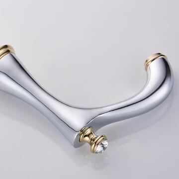 Européenne Laiton Généralisée Chrome et Or Deux poignées Lavabo Robinet TC158G
